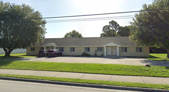 1653 SE Lennard Rd Apartments