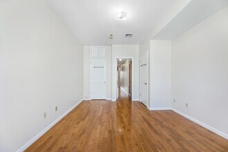 56 Monitor St-Unit -1L in Jersey City, NJ - Building Photo - Building Photo