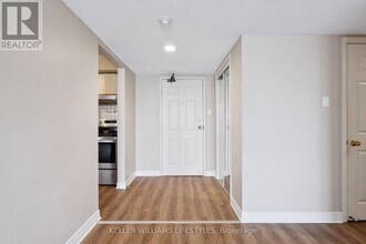 600-600 Talbot St in London, ON - Building Photo - Building Photo