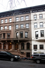 110 W 75th St in New York, NY - Building Photo - Building Photo