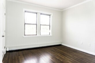 435 Walnut Ave in Boston, MA - Building Photo - Building Photo