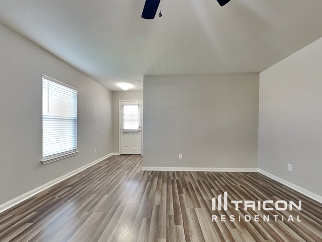 1405 Breanna Ln in Kyle, TX - Building Photo - Building Photo
