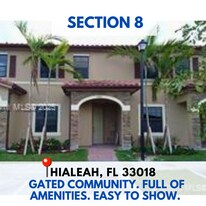 9262 W 33rd Ln in Hialeah, FL - Building Photo