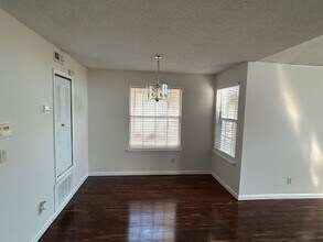1112 Sandy Ln Dr in Alpharetta, GA - Building Photo - Building Photo