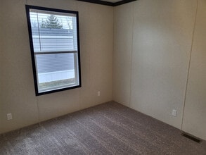 37 Pine in Highland, MI - Building Photo - Building Photo
