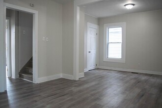 129 Poplar St in New Haven, CT - Building Photo - Building Photo