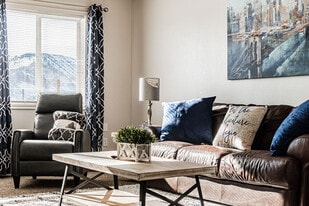 640 Old Hwy 30 W in Inkom, ID - Building Photo