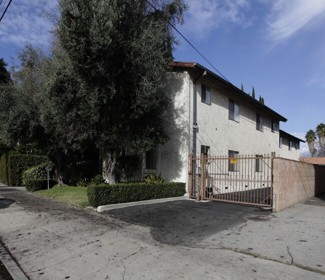 13159 Vanowen St in North Hollywood, CA - Building Photo - Building Photo