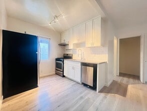 5525 Harold Way in Los Angeles, CA - Foto de edificio - Building Photo