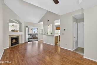 930 N Mesa Dr in Mesa, AZ - Building Photo - Building Photo