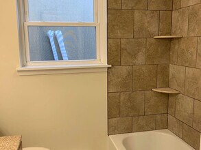 1105 E Snyder Ave in Philadelphia, PA - Building Photo - Building Photo