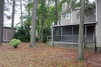 15905 Dockside Ct in Chester, VA - Foto de edificio - Building Photo