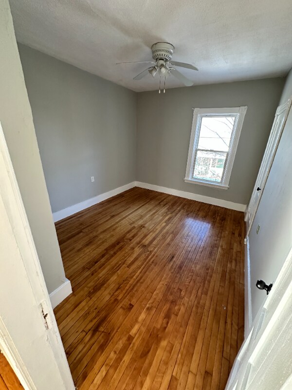 62 Lakewood St, Unit 2 in Worcester, MA - Foto de edificio - Building Photo