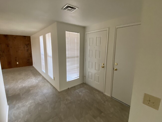 1723 W Rosal Dr in Chandler, AZ - Building Photo - Building Photo