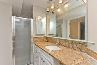 1427 W Winona St in Chicago, IL - Building Photo - Building Photo