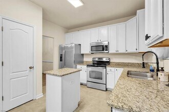 9449 Garrett Ave in Norfolk, VA - Building Photo - Building Photo