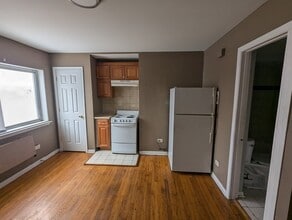 7201 S Western Ave in Chicago, IL - Building Photo - Building Photo