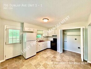 706 Dunlap Ave in Chattanooga, TN - Building Photo - Building Photo