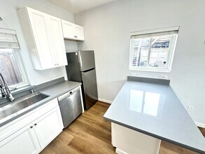 1439 38th Ave in Oakland, CA - Building Photo - Building Photo