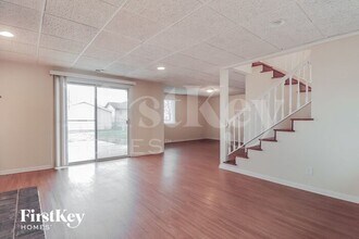 135 Oriole Rd in Matteson, IL - Foto de edificio - Building Photo