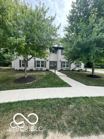 421 Lark Ct in Carmel, IN - Building Photo - Building Photo