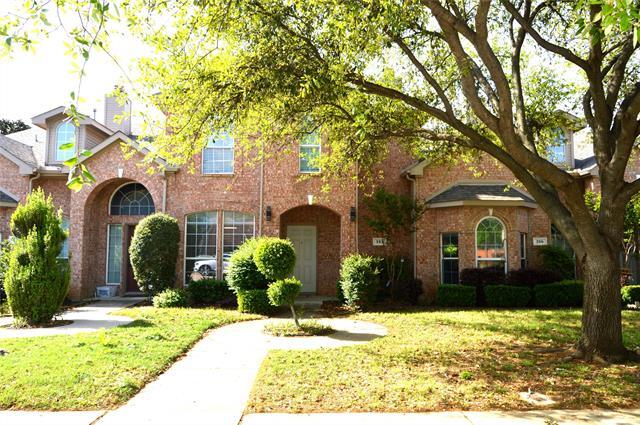 382 Ivan Dr in Lewisville, TX - Foto de edificio