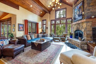 195 Marks Ln in Breckenridge, CO - Building Photo