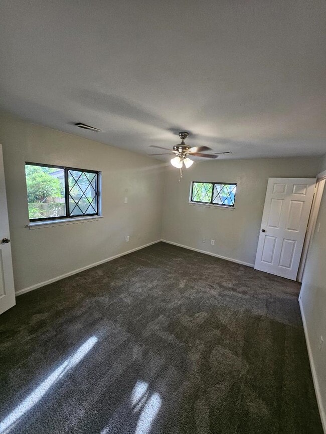 715 S Rosemont Rd