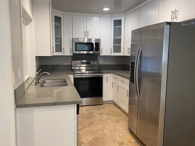 8239 Loma View Ct in Spring Valley, CA - Building Photo - Building Photo