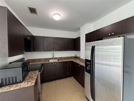 529 NE 62nd St in Miami, FL - Building Photo