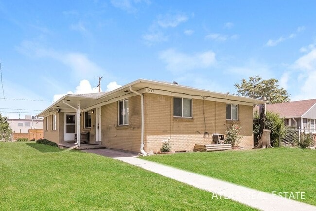 1447 W Byers Pl in Denver, CO - Foto de edificio - Building Photo