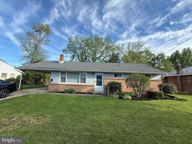 property at 22 Chestnut St