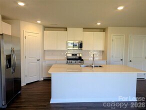 107 Tallulah Ct in Statesville, NC - Building Photo - Building Photo