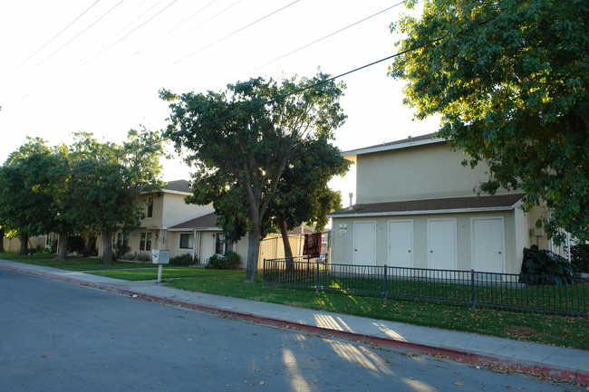 131 E Rossi St in Salinas, CA - Building Photo - Building Photo