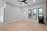 6929 N Lakewood Ave, Unit 1 in Chicago, IL - Building Photo - Building Photo