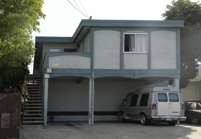 9008 Cherry St in Oakland, CA - Building Photo - Building Photo