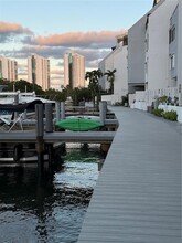 401 Poinciana Island Dr, Unit 1225 in Sunny Isles Beach, FL - Building Photo - Building Photo