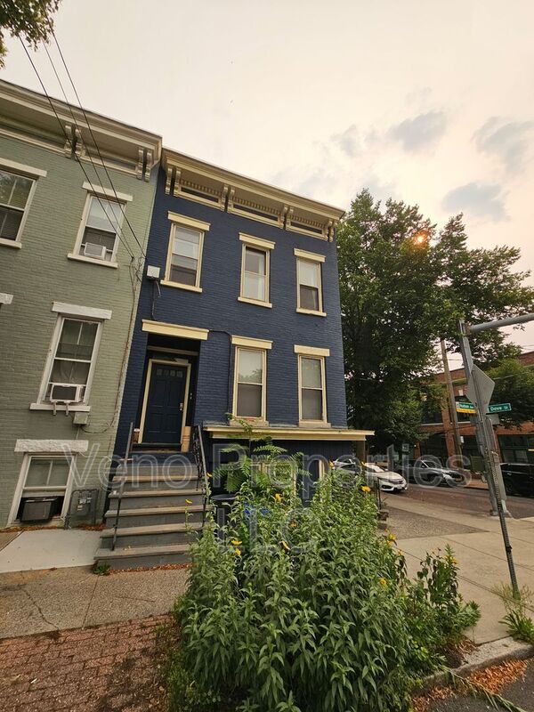 property at 293 Hudson Ave