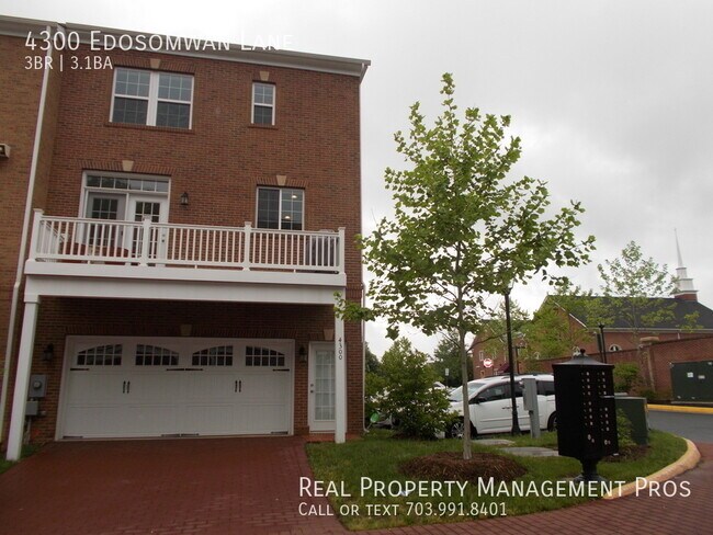 4300 Edosomwan Ln in Fairfax, VA - Building Photo - Building Photo
