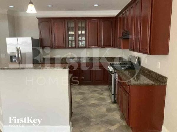 1820 Creek Oak Cir in Fuquay Varina, NC - Building Photo - Building Photo