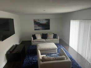 6703 67th Way in West Palm Beach, FL - Building Photo - Building Photo