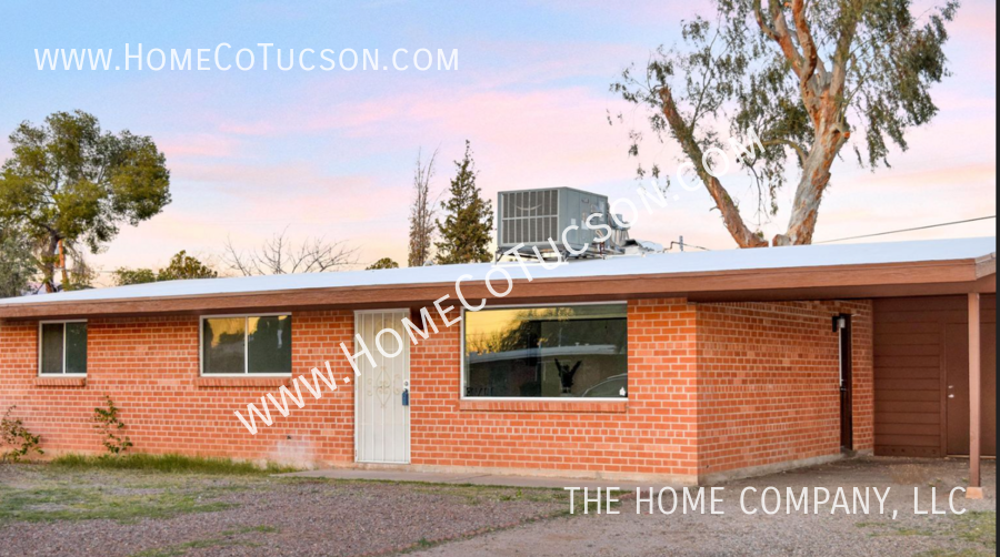 1001 S Baylor Dr in Tucson, AZ - Building Photo