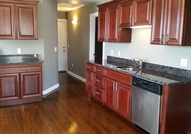 6 Old Angell Rd, Unit 3rd floor