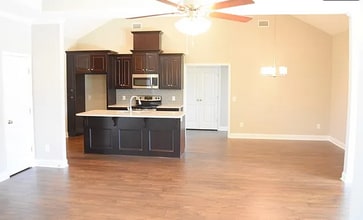 10 Ivy Cross in Smiths Station, AL - Building Photo - Building Photo