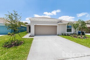 1724 Broad Winged Hawk Dr, Unit 405 in Ruskin, FL - Building Photo