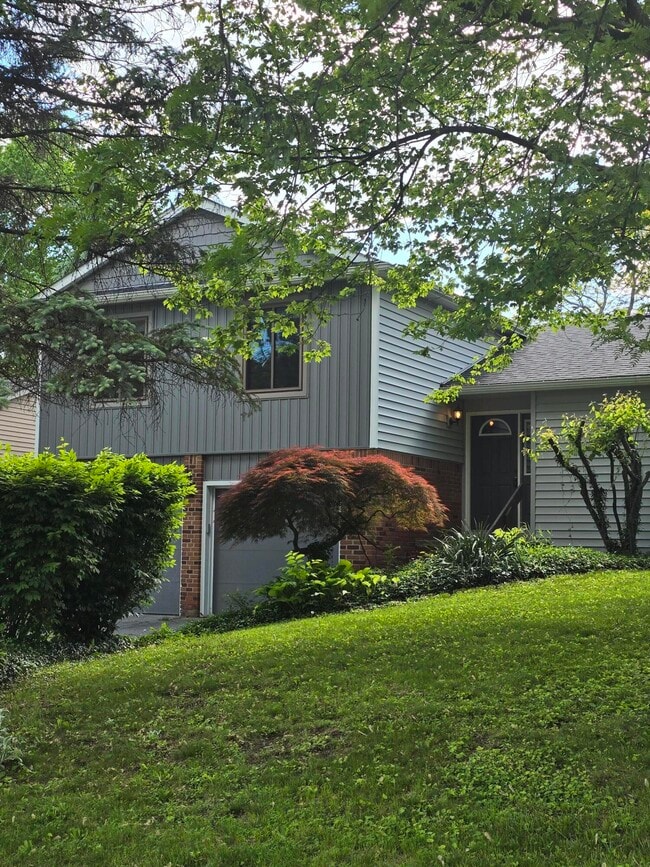 2125 Ardenne Dr in Ann Arbor, MI - Building Photo - Building Photo