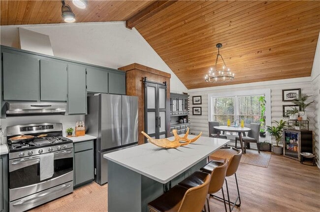 12030 Old Mountain Park Rd in Roswell, GA - Building Photo - Building Photo