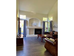 15517 Rosemary Heights Crescent in Surrey, BC - Building Photo - Building Photo