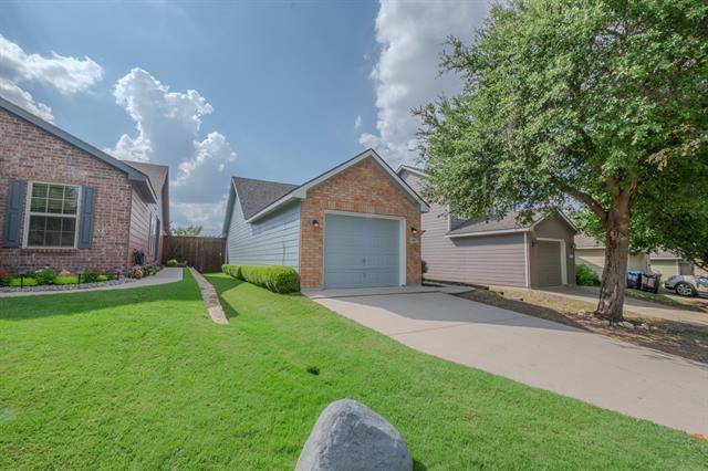 property at 844 Village Point Ln