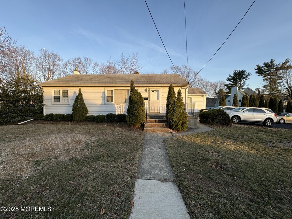 40 Wall St in West Long Branch, NJ - Building Photo